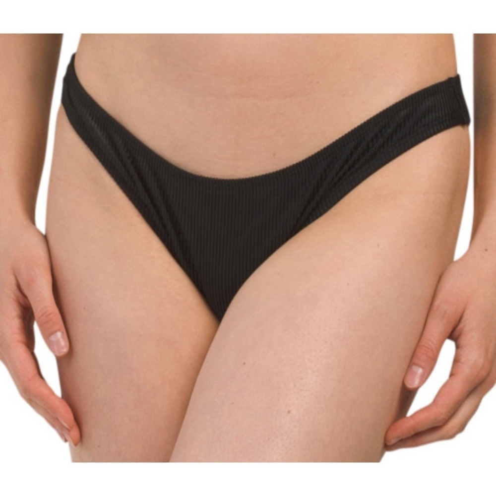NEW DIPPIN DAISY’S Nocturnal Ribbed Bikini Bottoms in Black